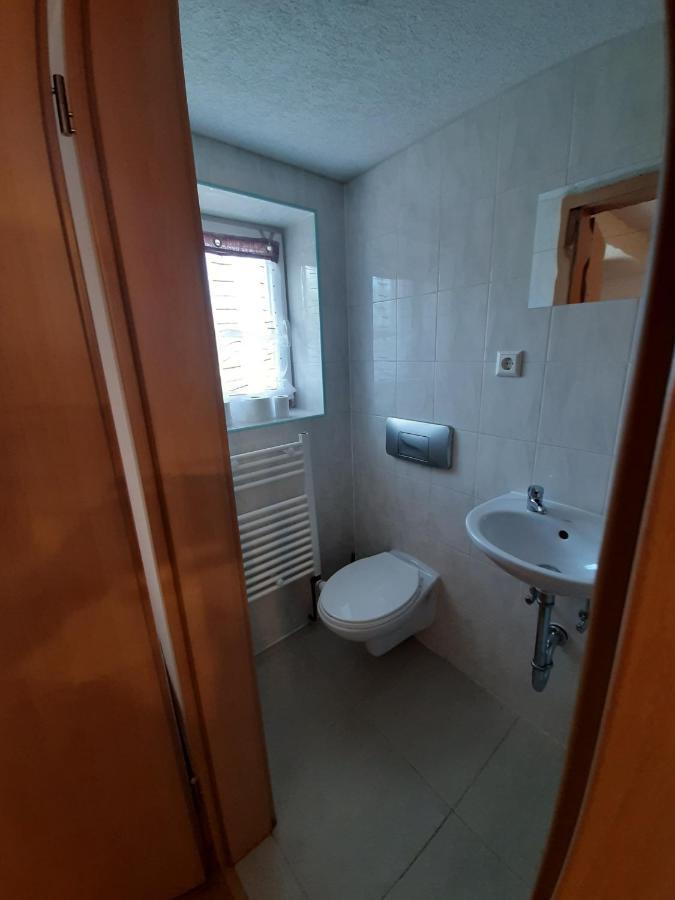 Biberach-Riss-Zimmer-Frei, Einzel-Zimmer Bad Kueche Birkenhard Esterno foto