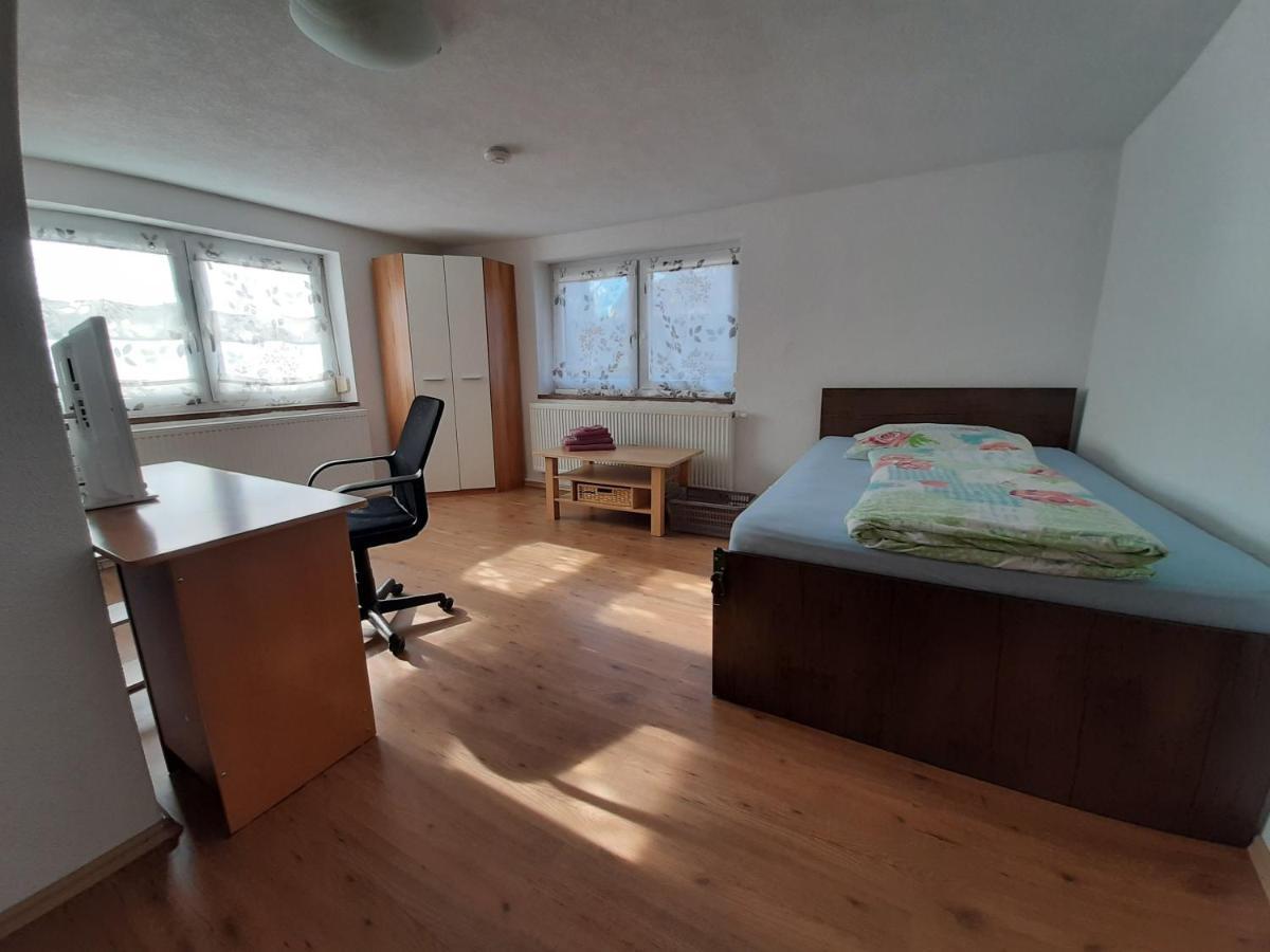 Biberach-Riss-Zimmer-Frei, Einzel-Zimmer Bad Kueche Birkenhard Esterno foto